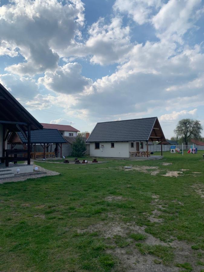 Domek Letniskowy 6-Osobowy Caloroczny Nad Jeziorem Wilczynskim Swietne المظهر الخارجي الصورة